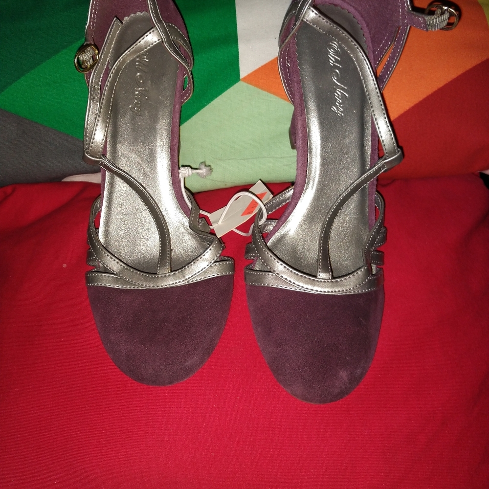 Shoes - Picture 2 of 2